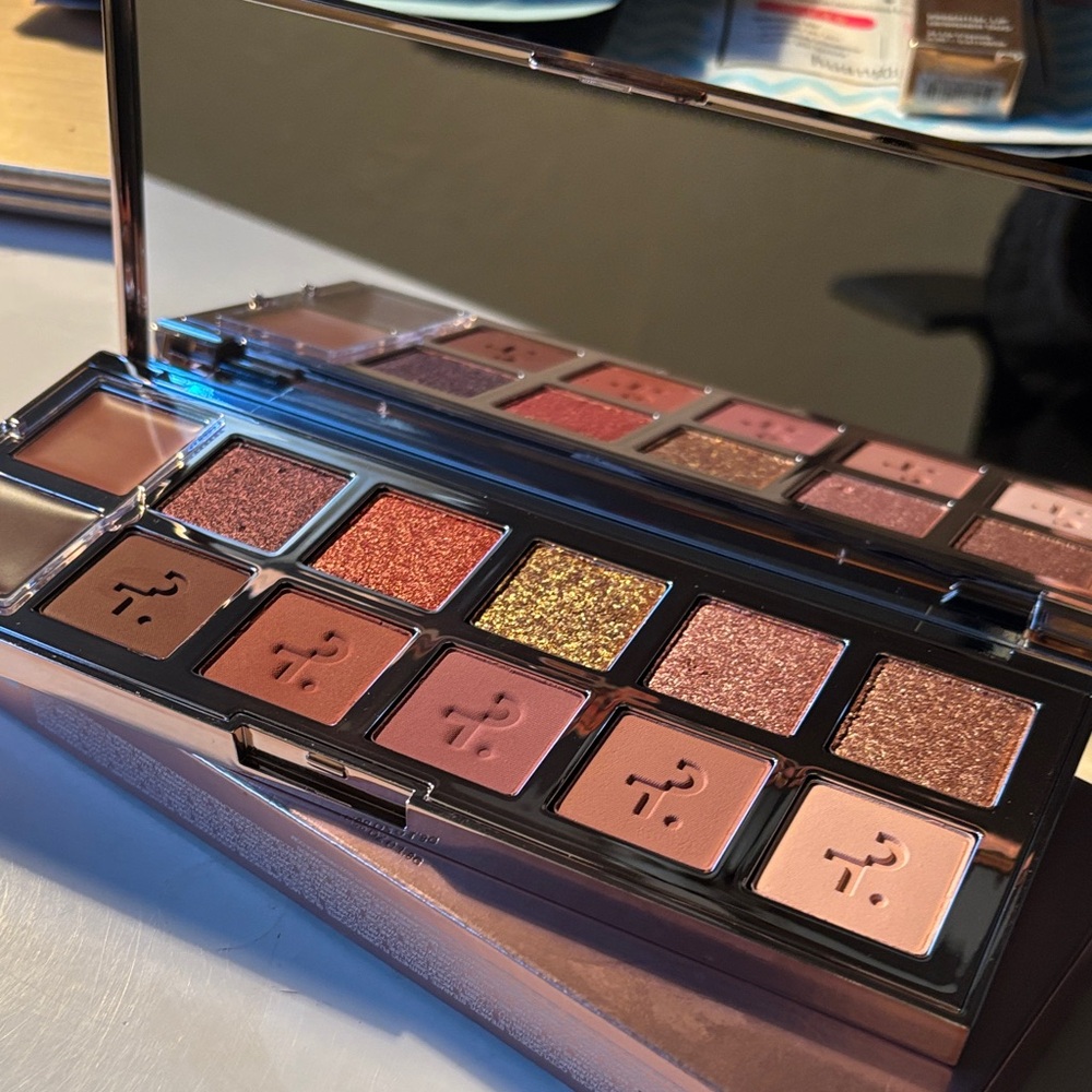 Patrick Ta Major Dimension II Palette in Black and Rose Gold - Picture 3 of 4